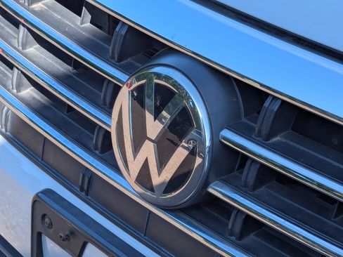 Used 2019 Volkswagen Jetta SEL FWD image 12