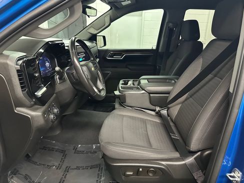Used 2022 Chevrolet Silverado 1500 RST AWD/4WD image 19