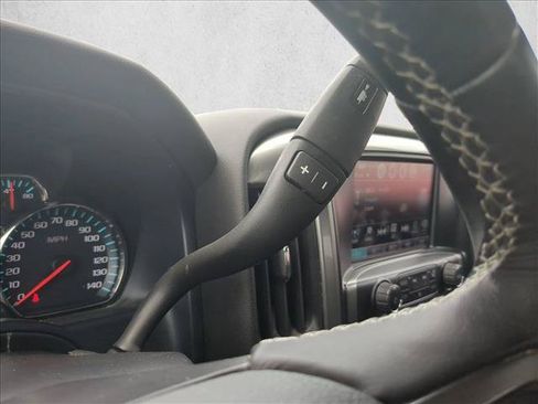 Used 2018 Chevrolet Silverado 1500 LT w/ Texas Edition RWD image 12