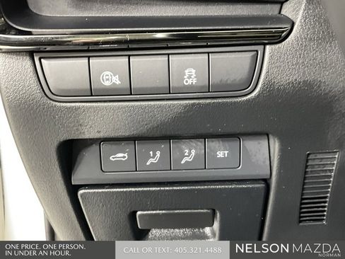Used 2025 MAZDA MAZDA3 s image 41