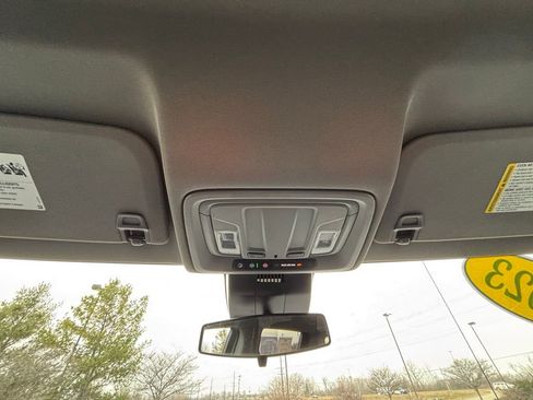 Used 2023 Chevrolet Silverado 1500 LT image 35