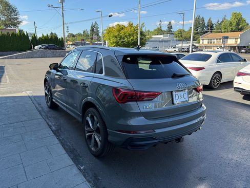 Used 2021 Audi Q3 2.0T Premium Plus w/ Premium Plus Package AWD/4WD image 2