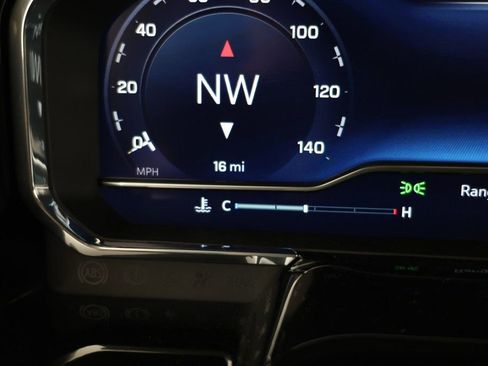 Used 2025 Chevrolet Silverado 1500 ZR2 w/ Technology Package image 13