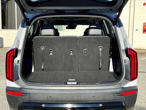 Used 2022 Kia Telluride SX w/ Nightfall Edition Package image 26