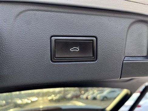Used 2018 Volkswagen Atlas SEL Premium AWD/4WD image 14