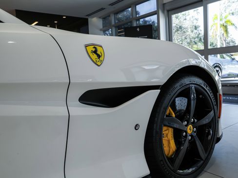 Used 2020 Ferrari Portofino image 36
