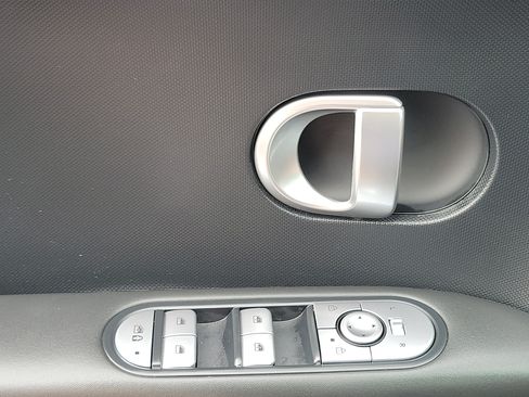 Certified 2024 Hyundai Ioniq 5 SEL RWD image 13
