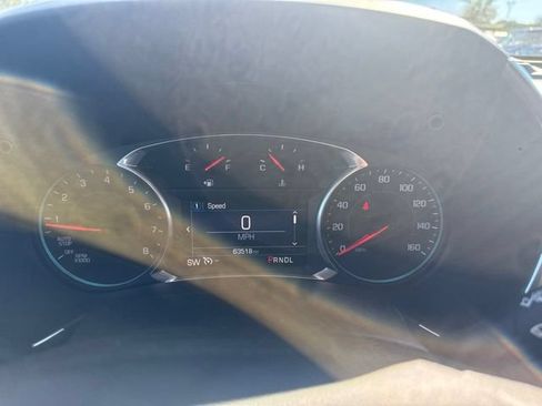 Used 2019 Chevrolet Equinox LT FWD image 19