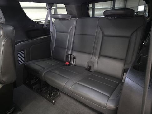 Used 2021 Chevrolet Suburban High Country AWD/4WD image 22
