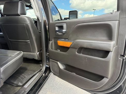 Used 2017 Chevrolet Silverado 2500 High Country w/ Duramax Plus Package image 14