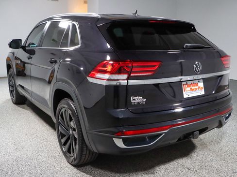 Used 2022 Volkswagen Atlas Cross Sport SE AWD/4WD image 9