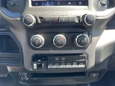 New 2024 RAM 5500 Tradesman w/ Chrome Appearance Group image 18