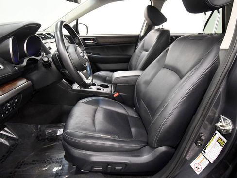 Used 2019 Subaru Outback 2.5i Limited w/ Popular Package #2 AWD/4WD image 14
