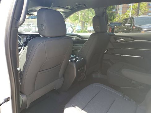 New 2026 Chevrolet Traverse LT FWD image 15