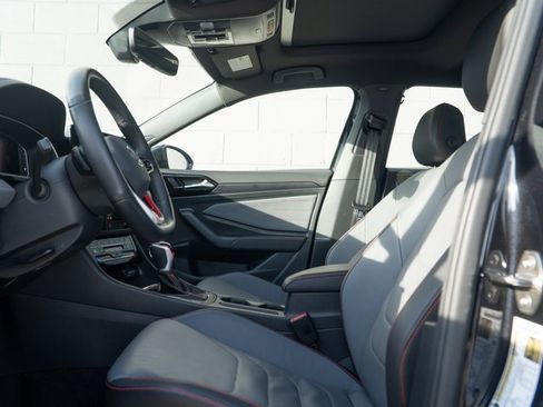 Certified 2025 Volkswagen Jetta GLI Autobahn image 17