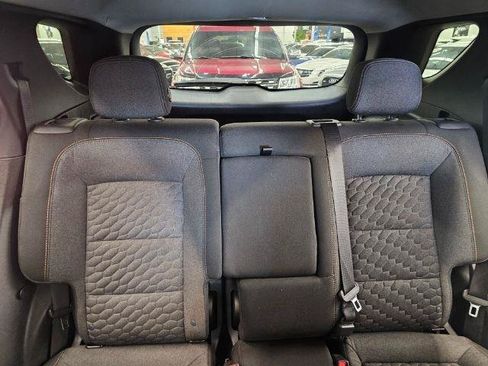 Used 2018 Chevrolet Equinox LT FWD image 32
