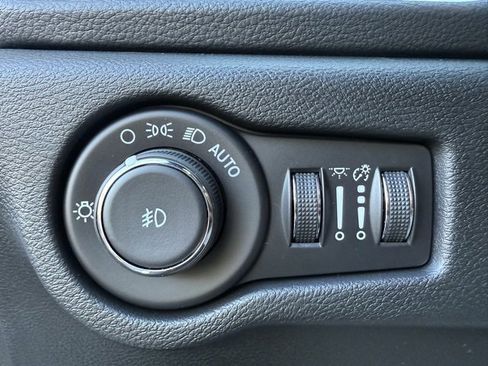 New 2026 Chrysler Pacifica Limited w/ S Appearance Package image 24