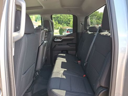 Used 2023 Chevrolet Silverado 1500 LT w/ Protection Package AWD/4WD image 11