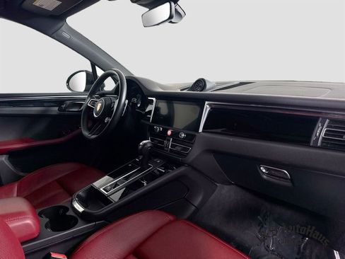 Used 2024 Porsche Macan S w/ Premium Plus Package AWD/4WD image 37
