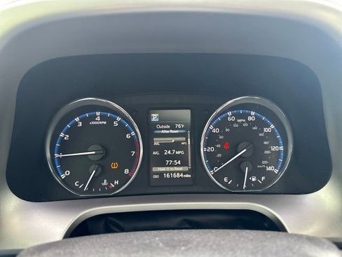 Used 2016 Toyota RAV4 XLE image 19
