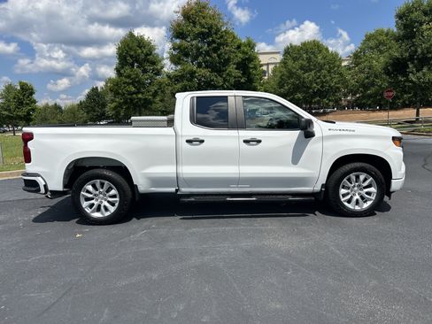 Used 2024 Chevrolet Silverado 1500 Custom RWD image 11