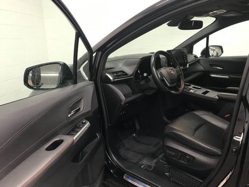 Used 2021 Toyota Sienna XSE image 11