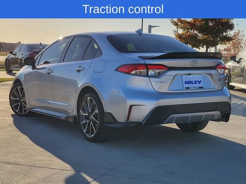 Used 2020 Toyota Corolla SE image 3