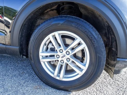 Used 2023 Ford Explorer XLT w/ Equipment Group 202A image 10