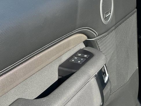 Used 2023 Land Rover Discovery HSE R-Dynamic image 14