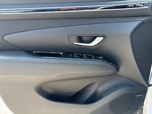 Used 2024 Hyundai Tucson Limited AWD/4WD image 17