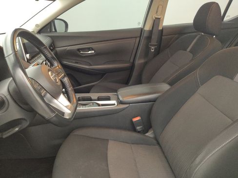 Used 2022 Nissan Sentra SV FWD image 17