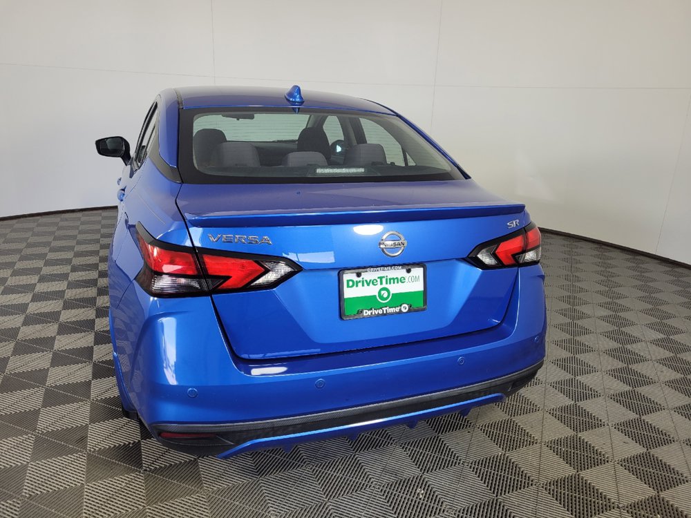 Used 2021 Nissan Versa SR FWD image 6