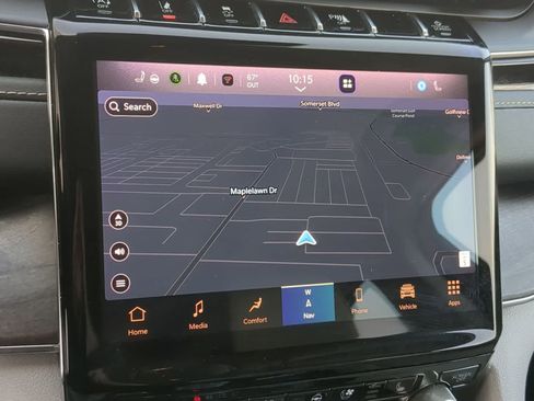 Certified 2023 Jeep Grand Cherokee Overland w/ Luxury Tech Group IV AWD/4WD image 28