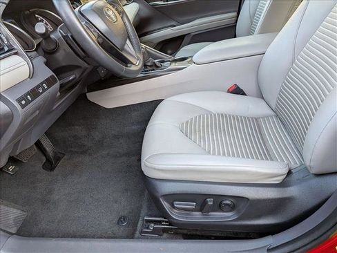 Certified 2022 Toyota Camry SE image 14