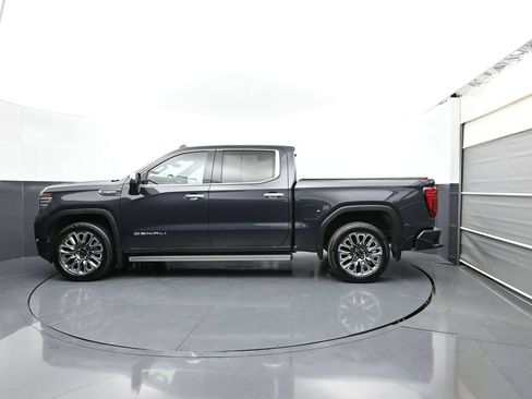 Used 2023 GMC Sierra 1500 Denali Ultimate AWD/4WD image 5