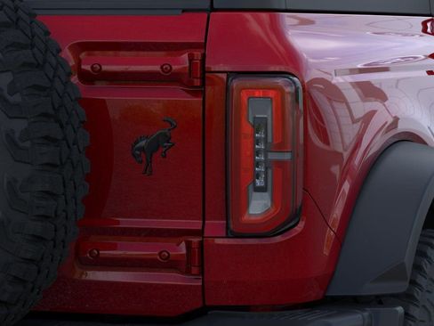 New 2026 Ford Bronco Badlands w/ Sasquatch Package AWD/4WD image 23