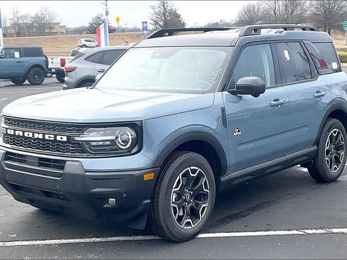 New 2025 Ford Bronco Sport Outer Banks w/ Outer Banks Tech Package+ image 2