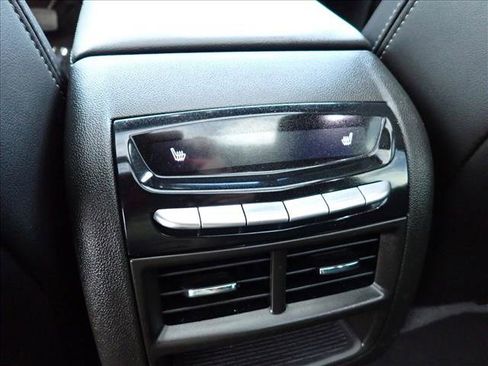 Used 2024 Cadillac XT5 Premium Luxury image 11