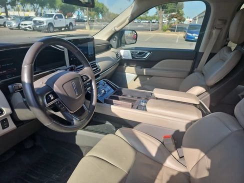 Used 2023 Lincoln Navigator Reserve AWD/4WD image 15