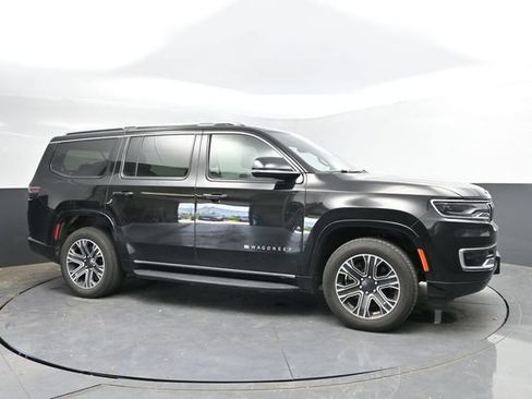 Used 2024 Jeep Wagoneer Series II AWD/4WD image 5