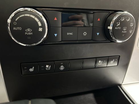 Used 2010 Dodge Ram 1500 Truck Sport image 16