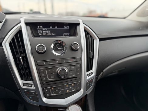 Used 2011 Cadillac SRX Luxury image 19