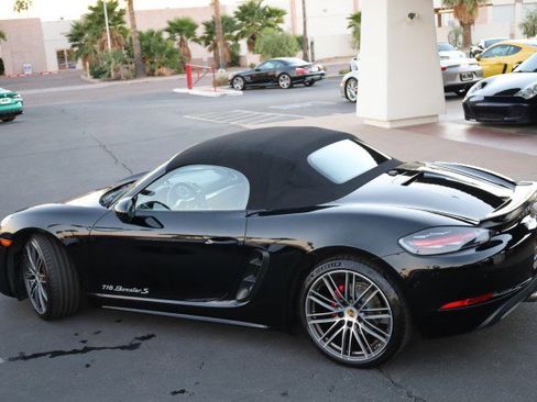 Used 2018 Porsche 718 Boxster S image 64