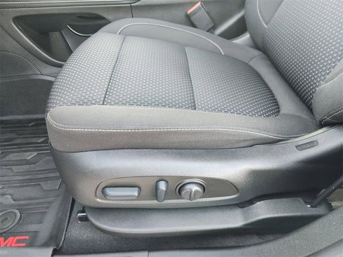 Used 2023 GMC Acadia SLE w/ Driver Convenience Package image 21