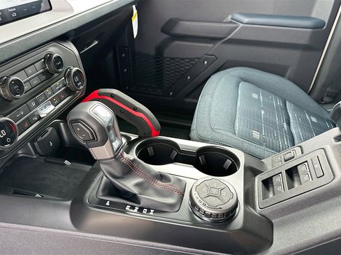 New 2026 Ford Bronco Heritage Edition AWD/4WD image 12