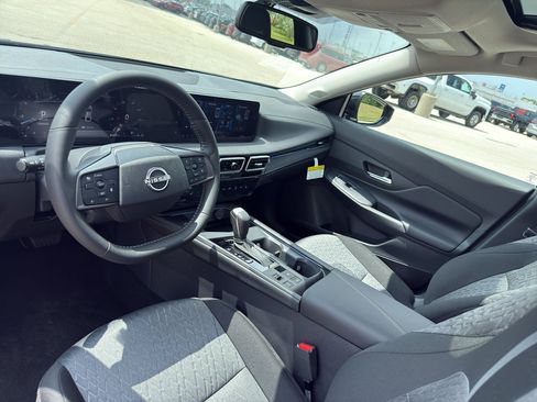 New 2026 Nissan Sentra SV FWD image 24