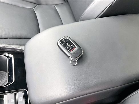 Used 2025 Honda Accord EX-L image 10