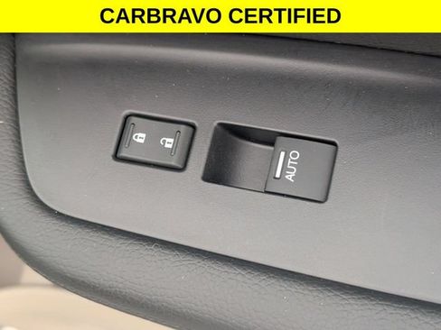 Used 2019 Honda Pilot Touring image 37
