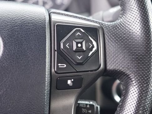 Used 2016 Toyota Tacoma TRD Sport w/ Towing Package image 23