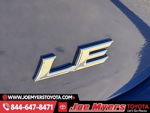 Used 2025 Toyota Camry LE image 11